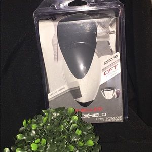 Mueller men’s medium cup new never used